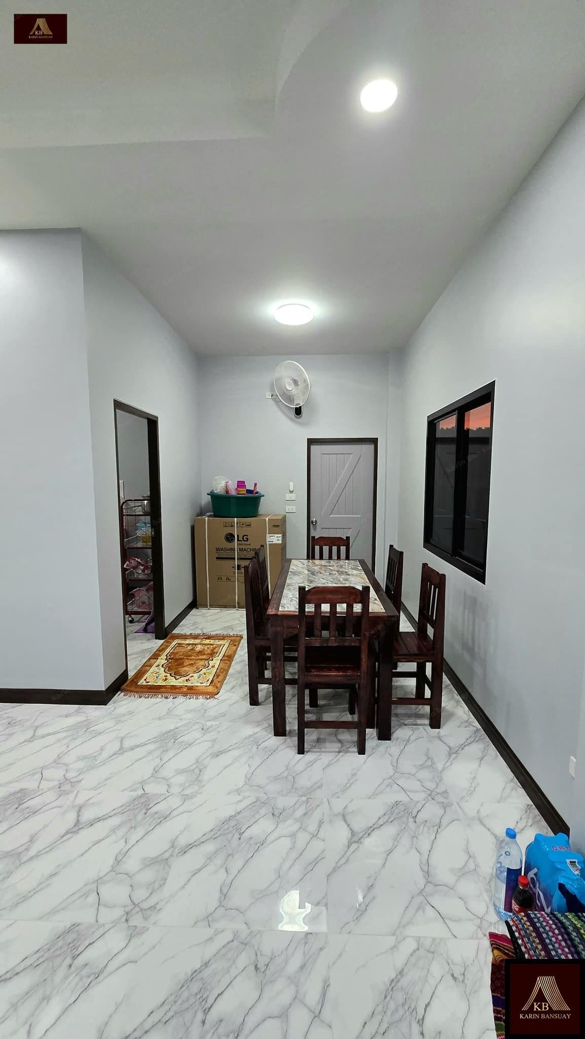 บ้านสไตล์โมเดิร์น คอนเทมโพรารี่ Modern Contemporary แบบที่ 1 - ภาพบรรยากาศโครงการที่ 11 รับสร้างบ้านอุดร