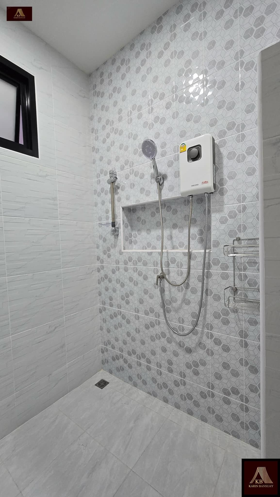 บ้านสไตล์โมเดิร์น คอนเทมโพรารี่ Modern Contemporary แบบที่ 1 - ภาพบรรยากาศโครงการที่ 15 รับสร้างบ้านอุดร